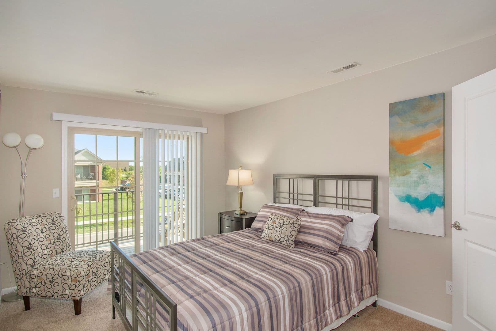 Clinton Township Apartment: 17721 Montage