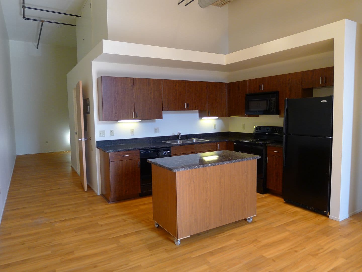 Detroit Apartment: 6200 Second Ave