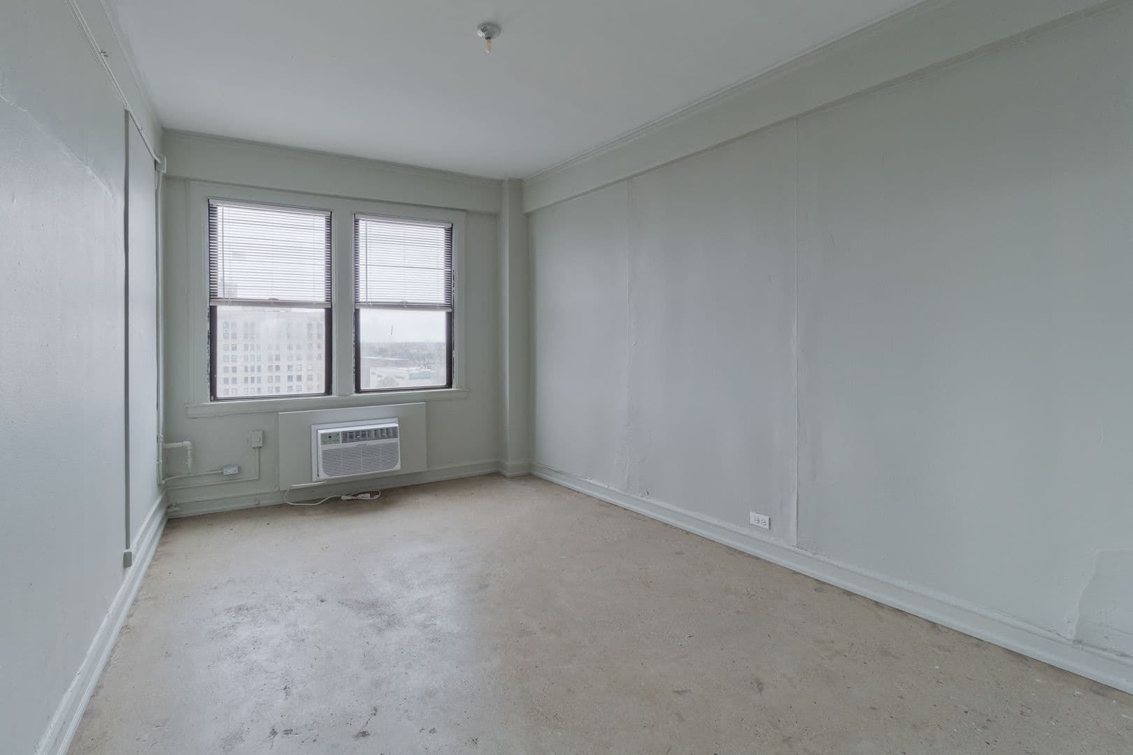 Detroit Apartment: 5440 Cass Ave