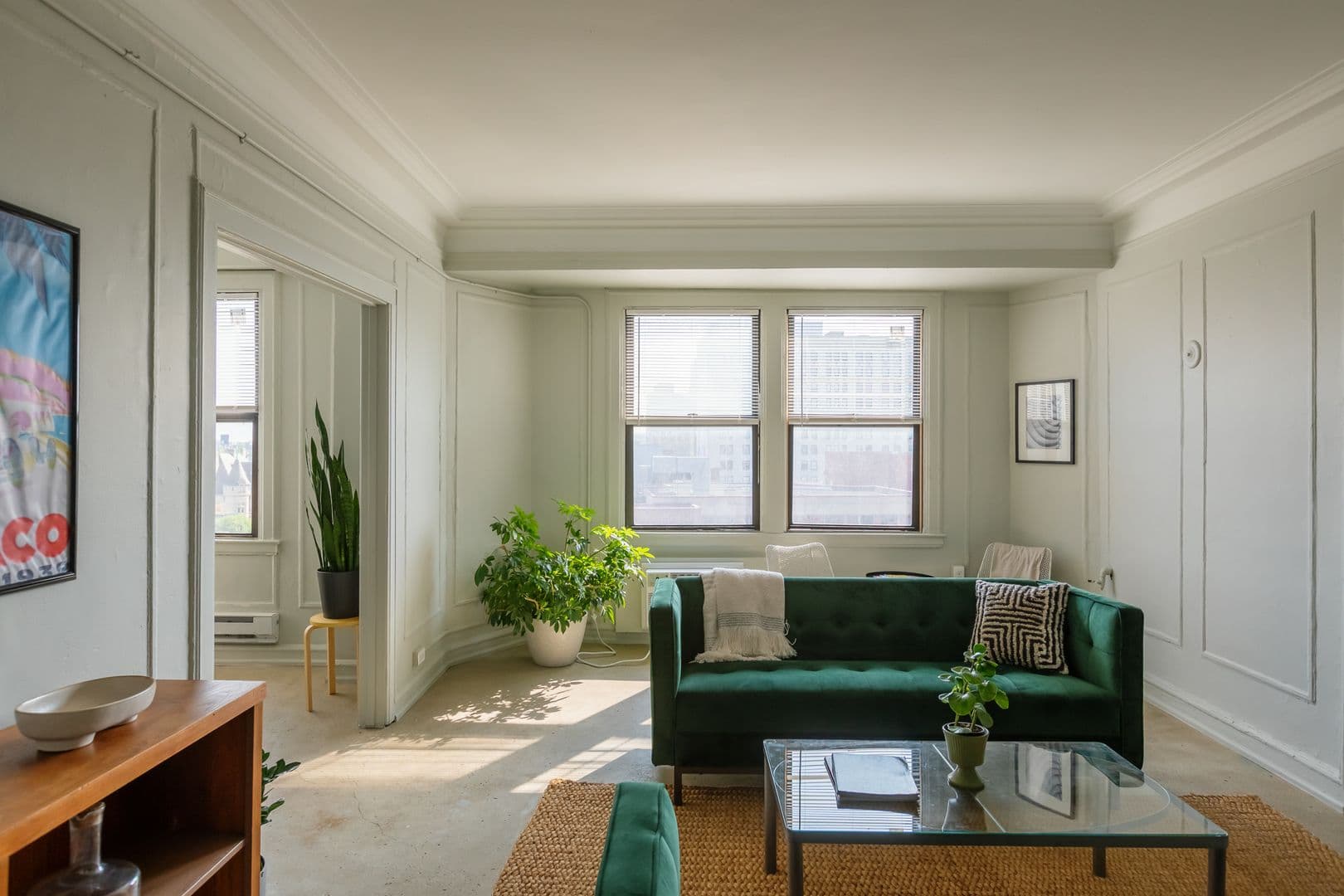 Detroit Apartment: 5440 Cass Ave