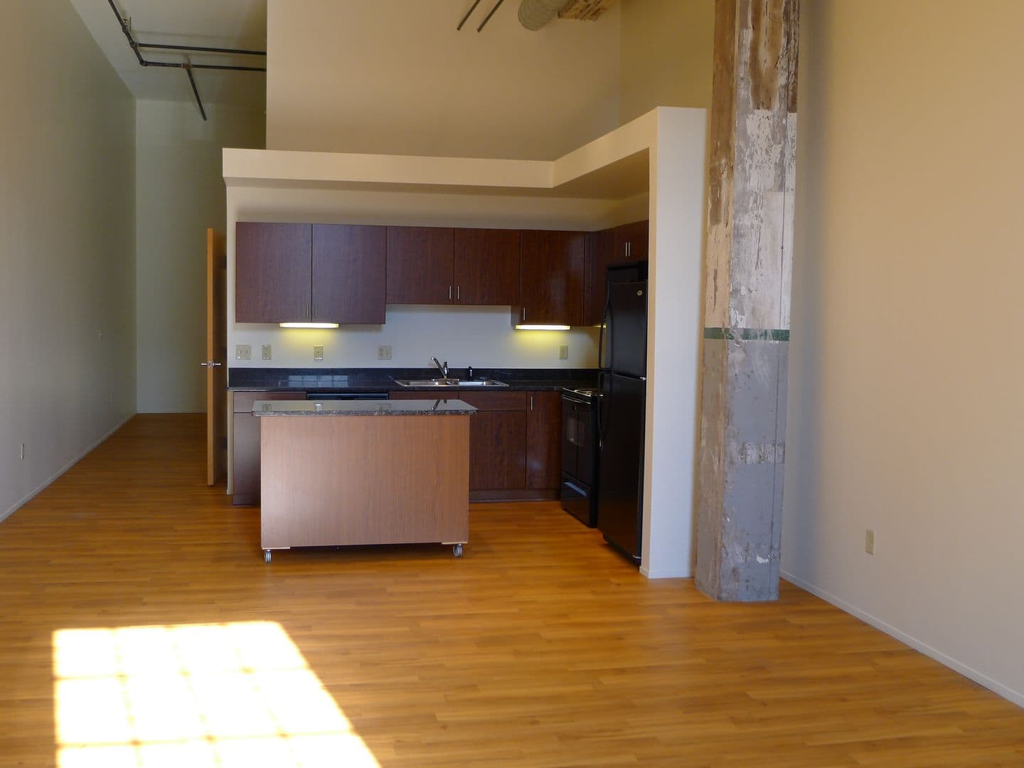 Detroit Apartment: 6200 Second Ave