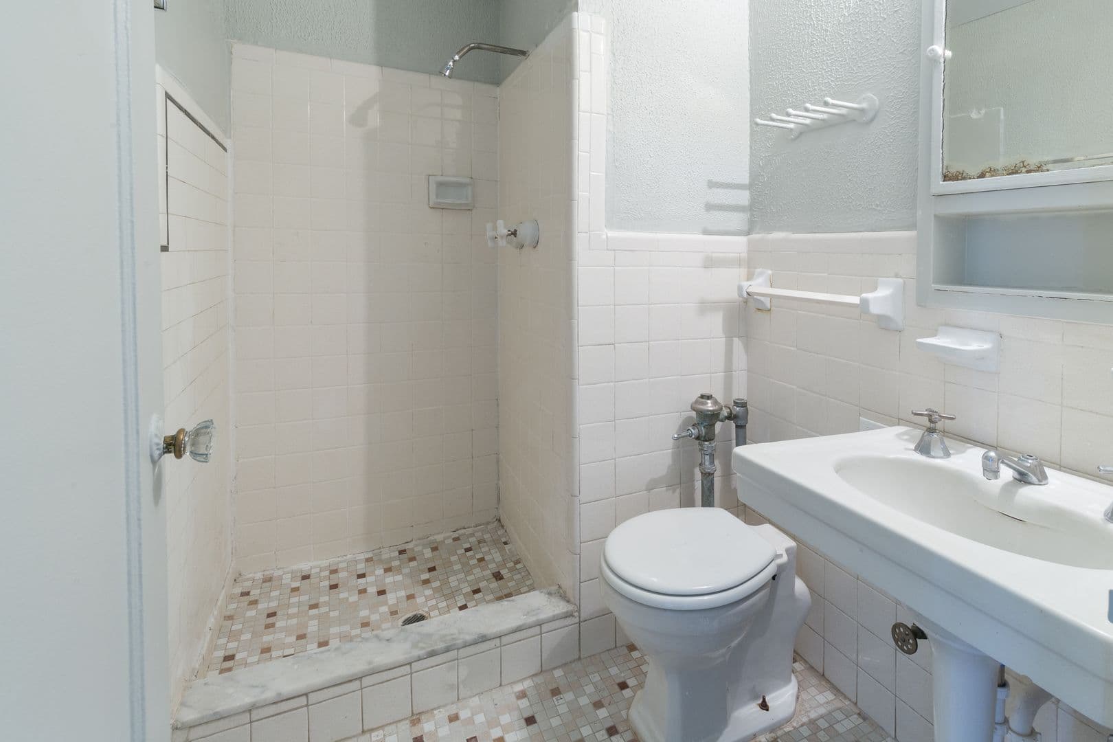 Detroit Apartment: 5440 Cass Ave