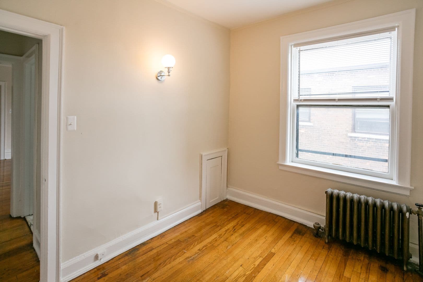 Detroit Apartment: 127 Seward Ave