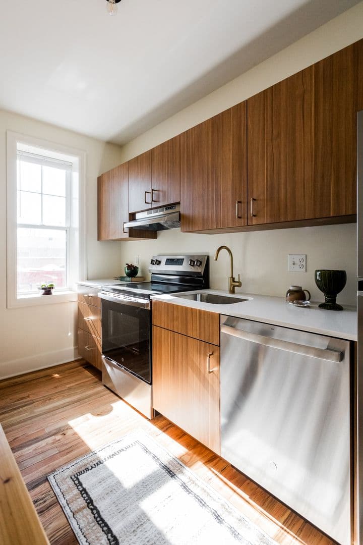 Detroit Apartment: 6465 Sterling St