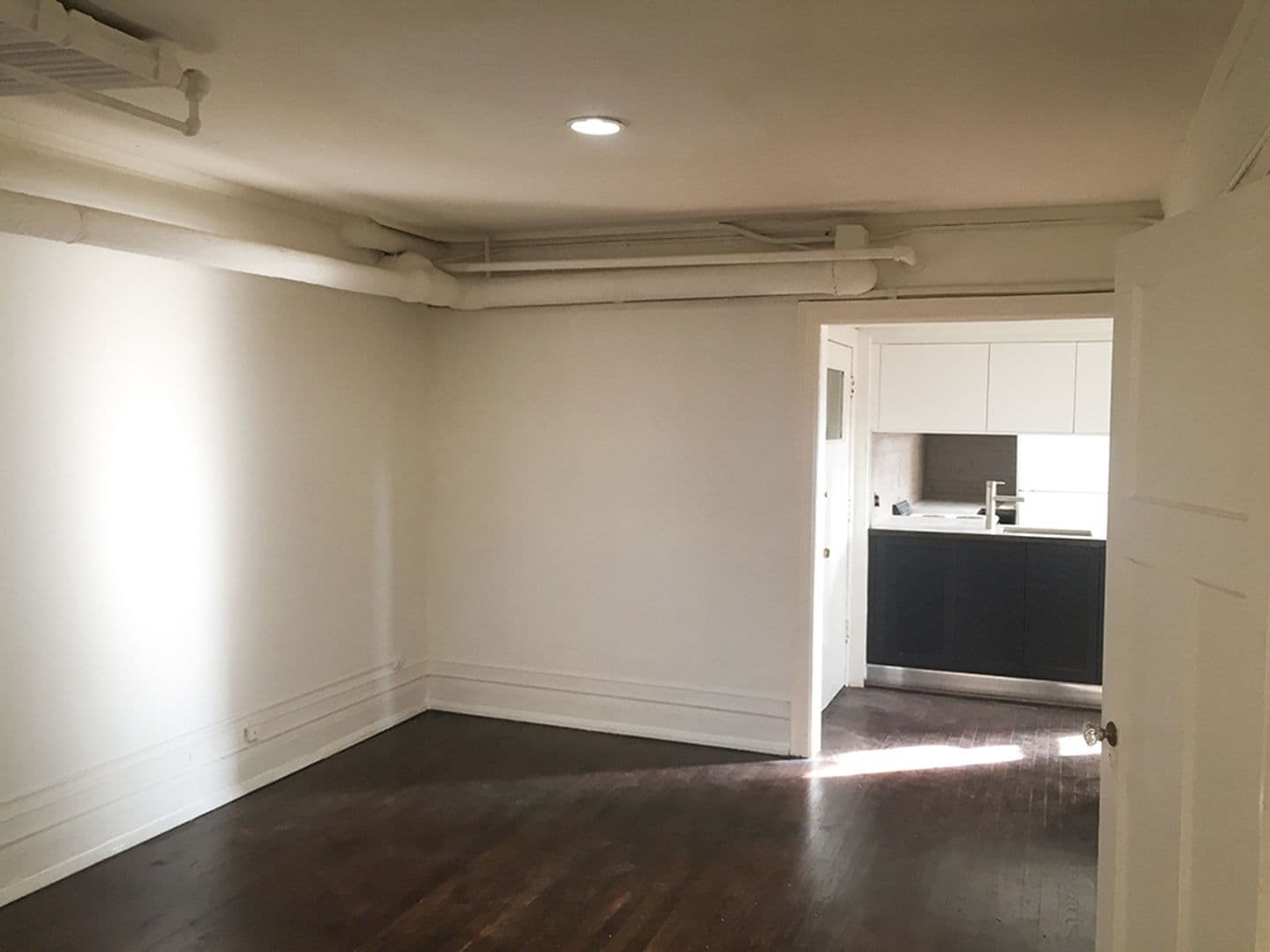 Detroit Apartment: 127 Seward Ave
