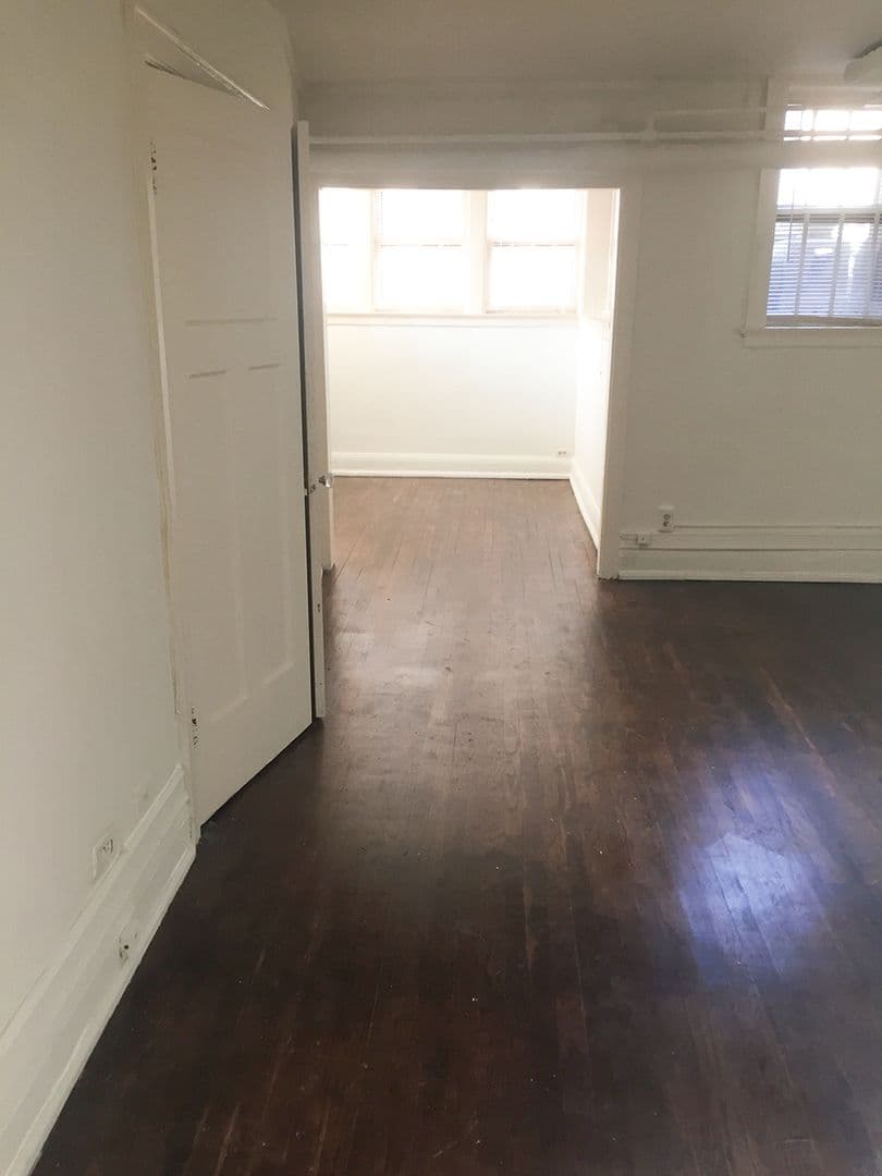 Detroit Apartment: 127 Seward Ave