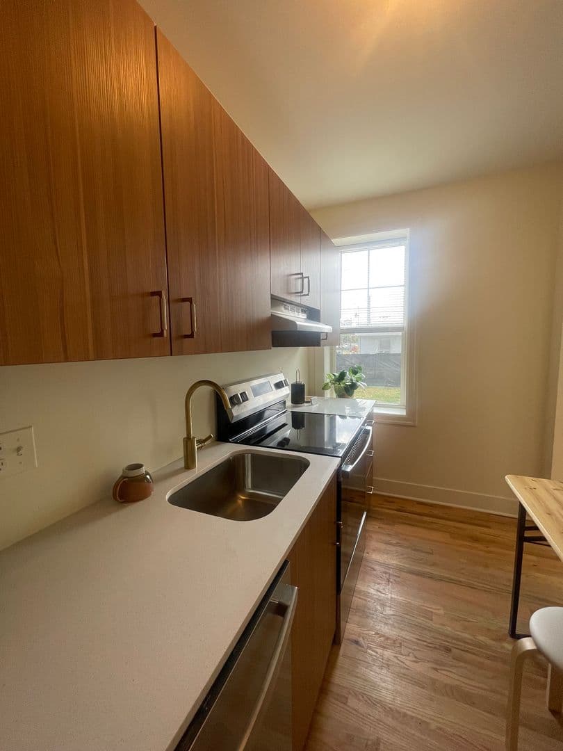 Detroit Apartment: 6465 Sterling St