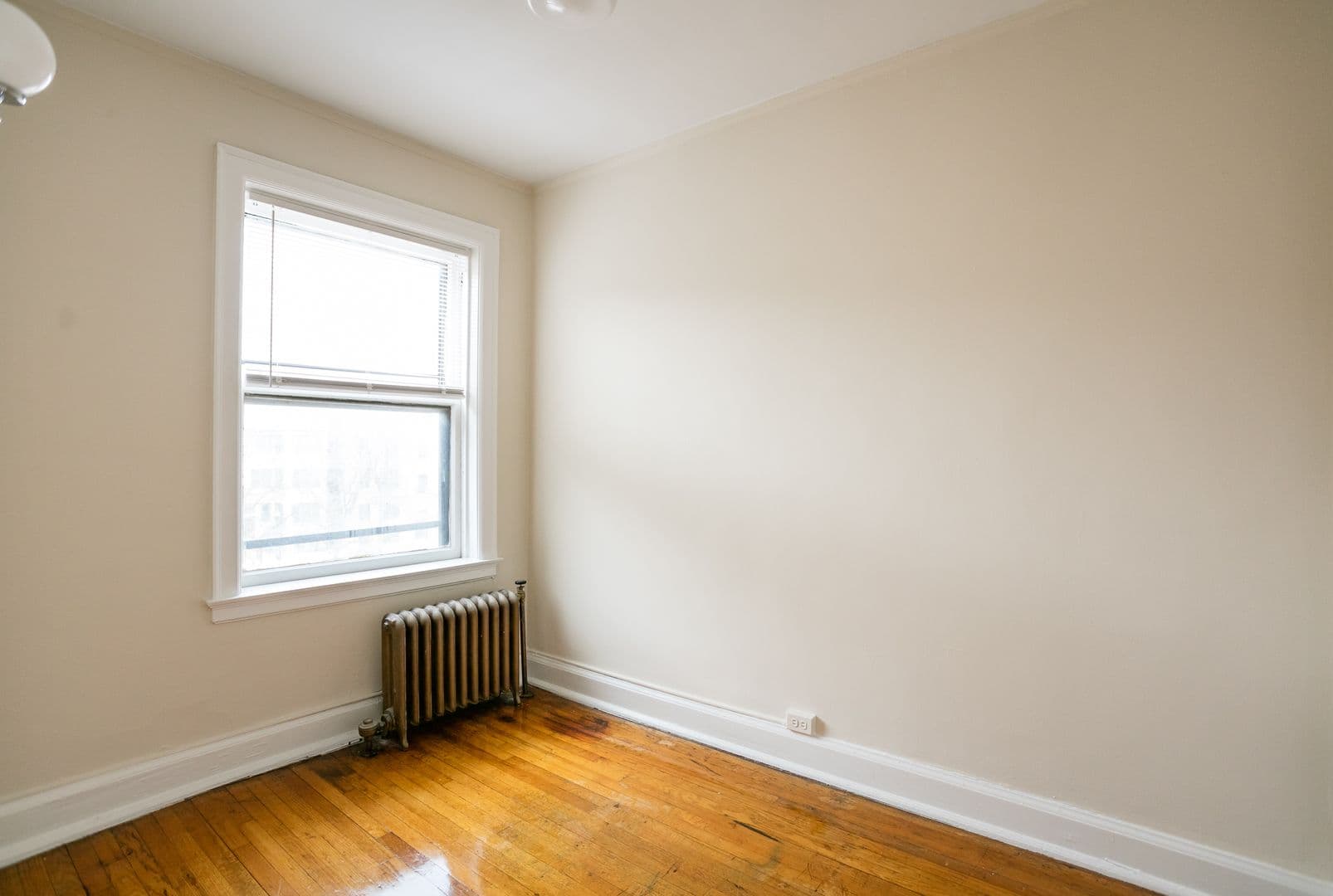 Detroit Apartment: 127 Seward Ave