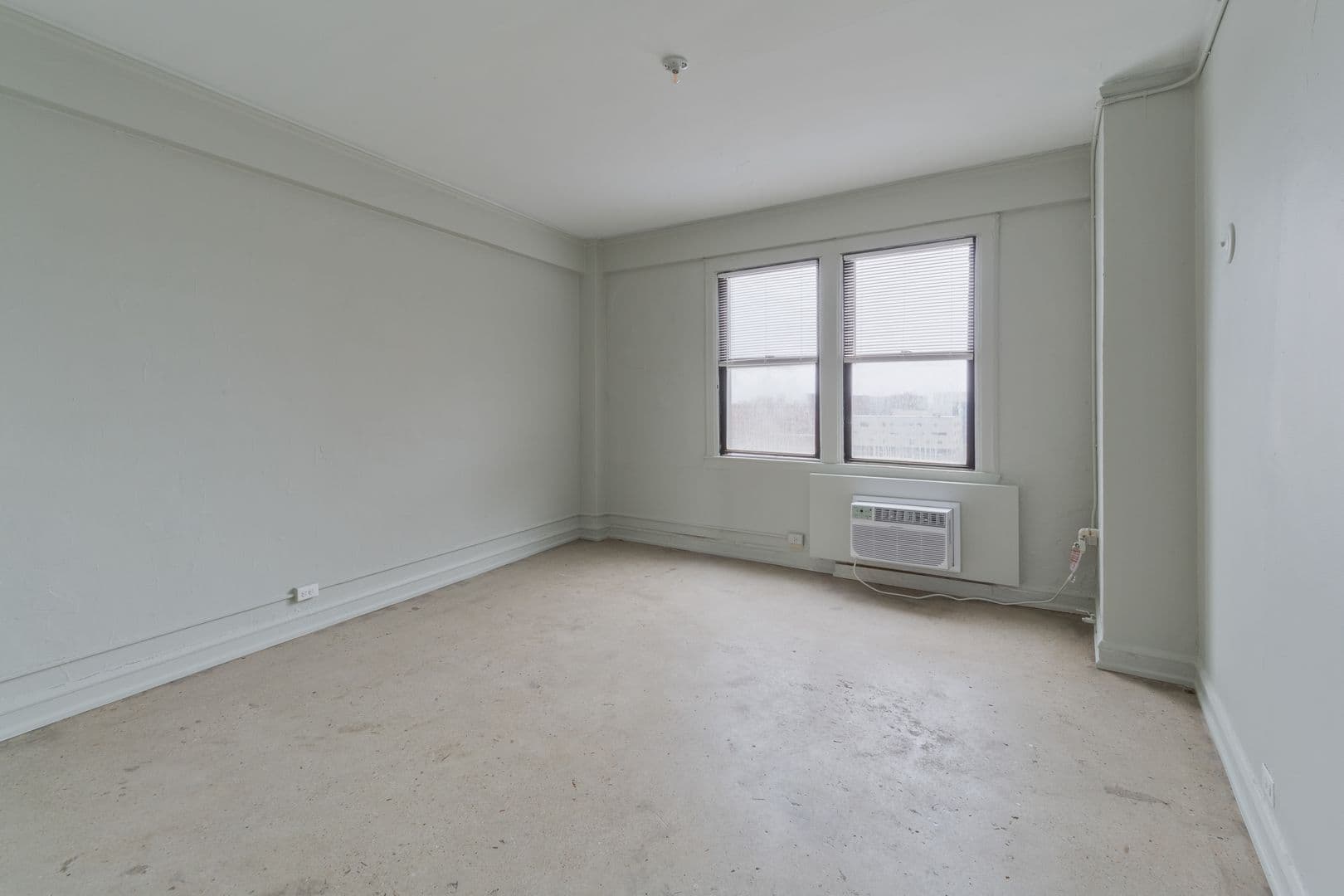 Detroit Apartment: 5440 Cass Ave