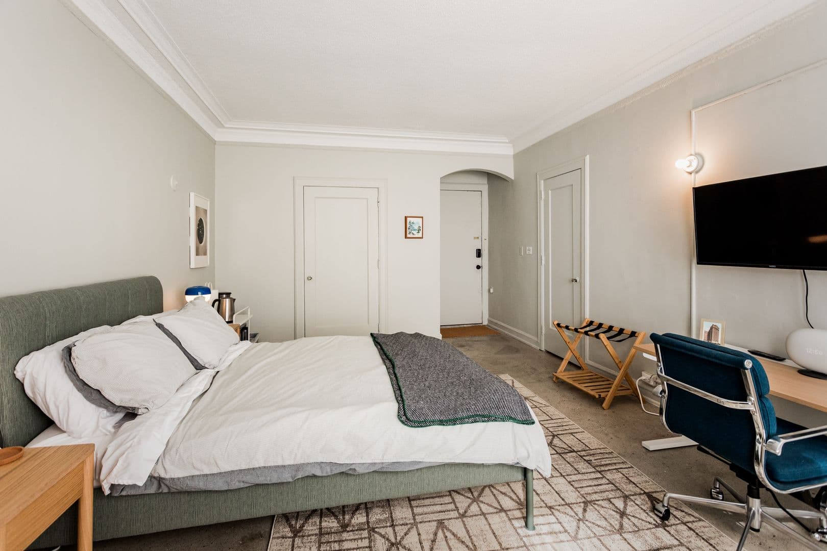 Detroit Apartment: 5440 Cass Ave