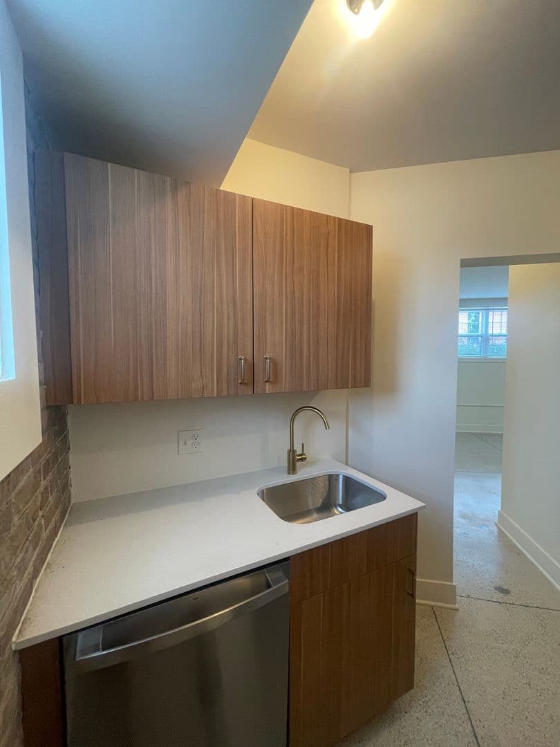 Detroit Apartment: 6465 Sterling St