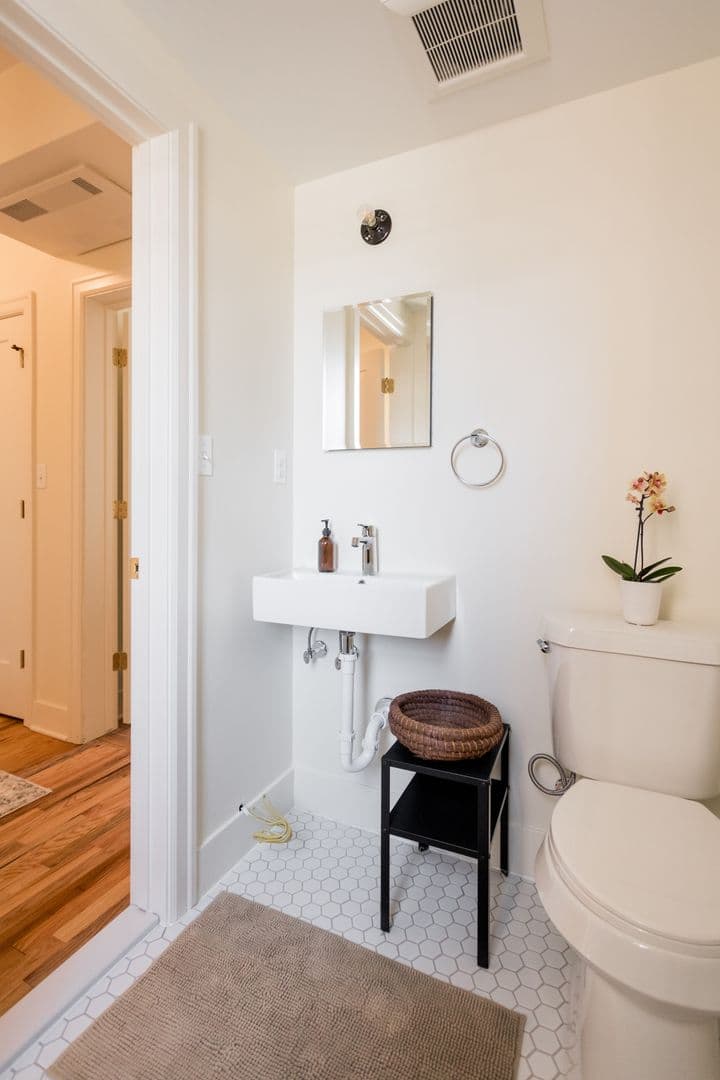 Detroit Apartment: 6465 Sterling St