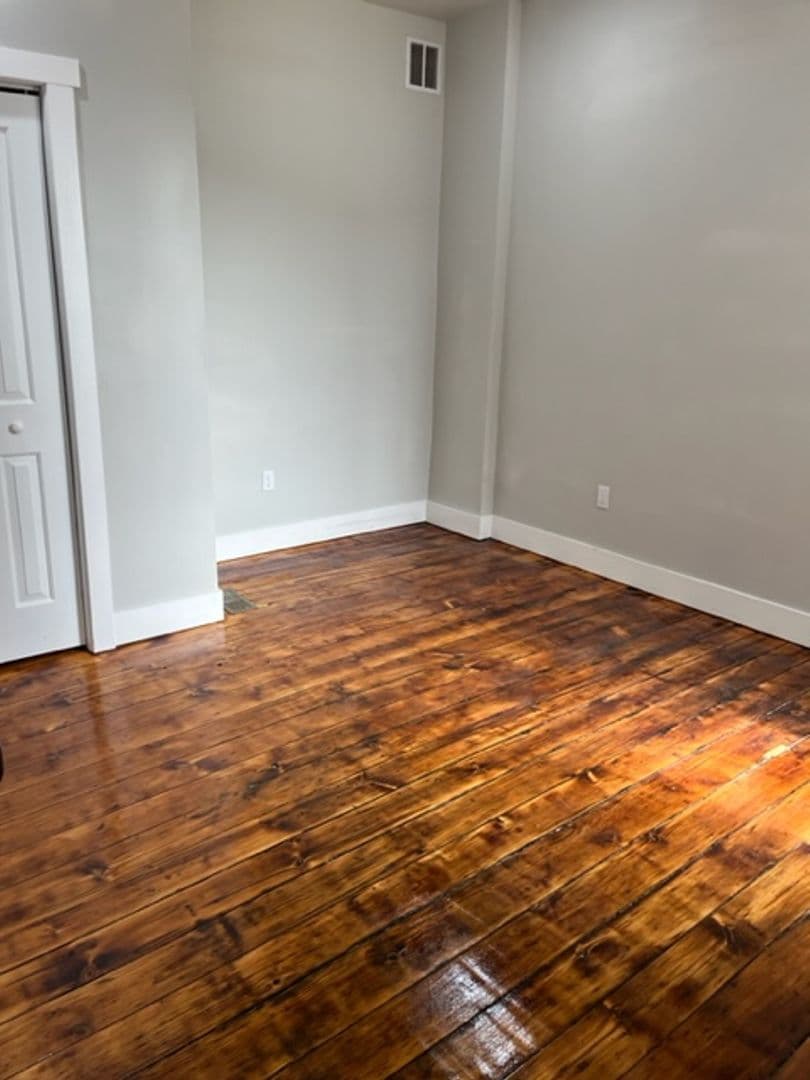Lancaster Apartment: 144 S Prince Street