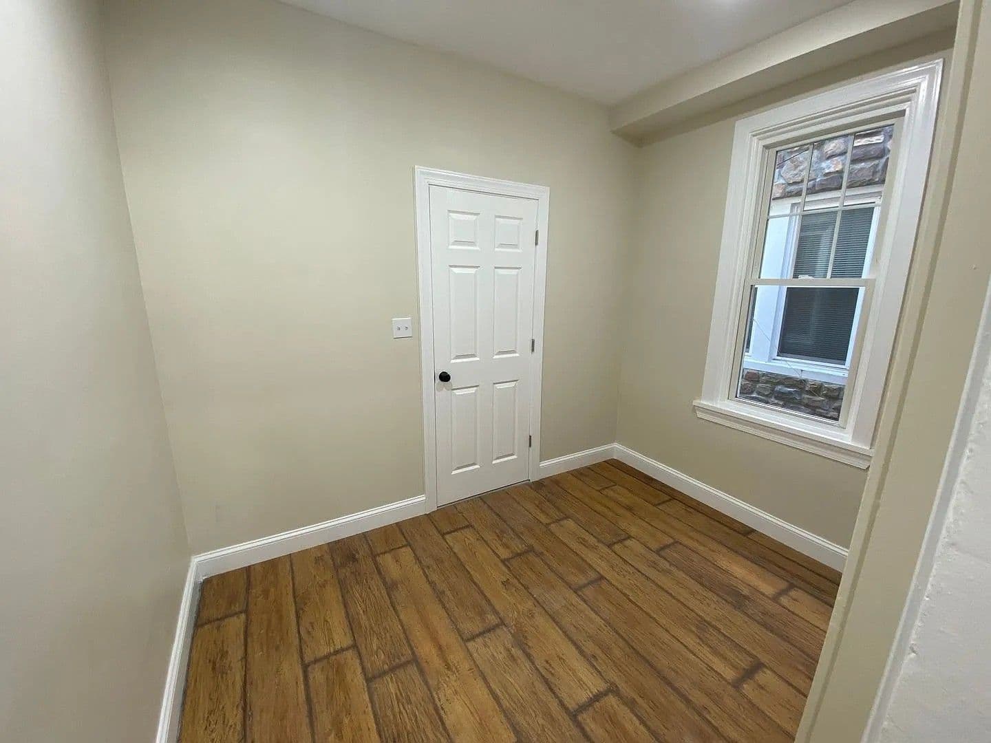 Lancaster House: 445 Manor St