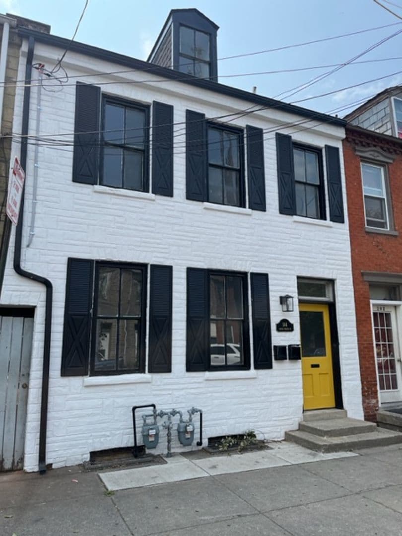 Lancaster Apartment: 144 S Prince Street