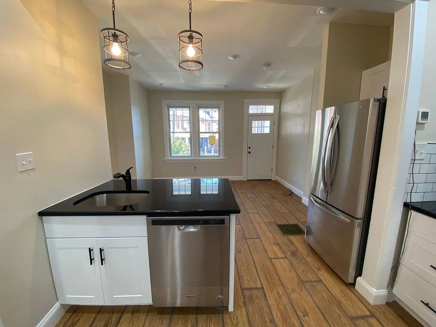 Lancaster House: 445 Manor St