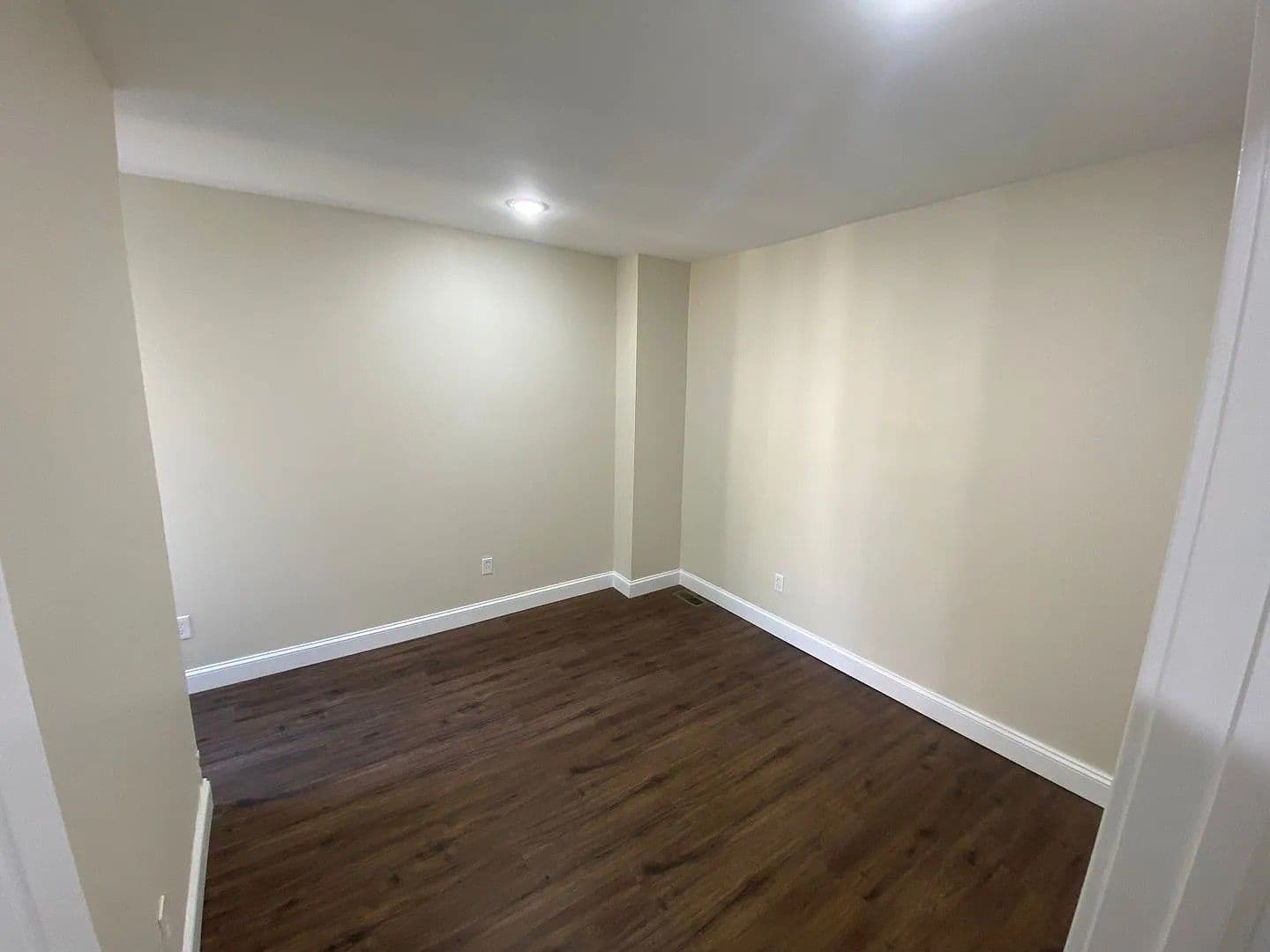 Lancaster House: 445 Manor St