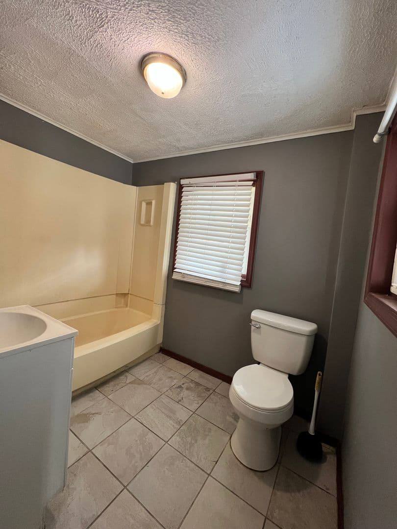 Reading House: 940 Muhlenberg Street