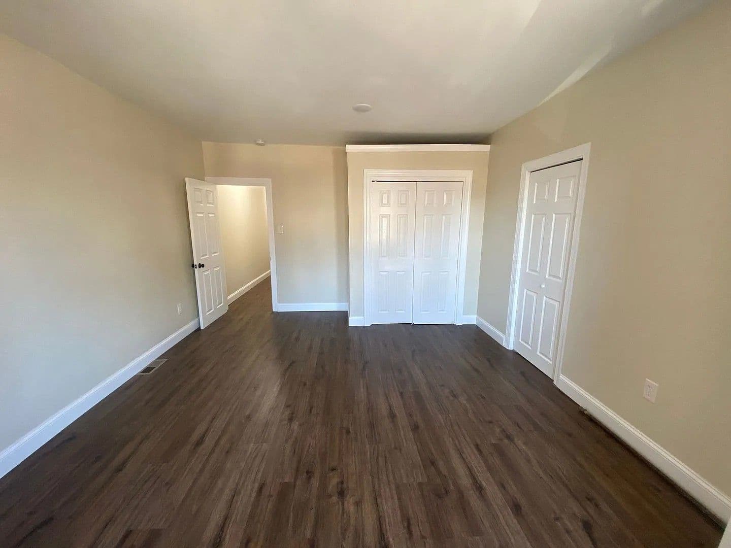 Lancaster House: 445 Manor St