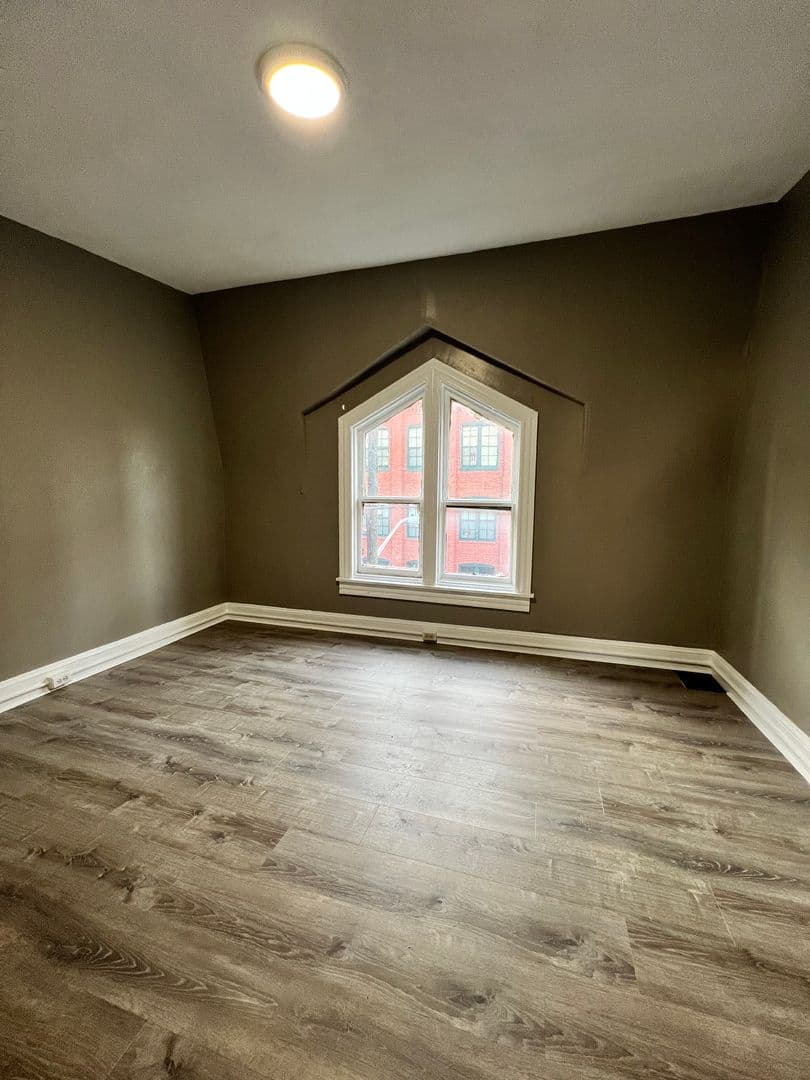 Reading House: 731 North 8th Street
