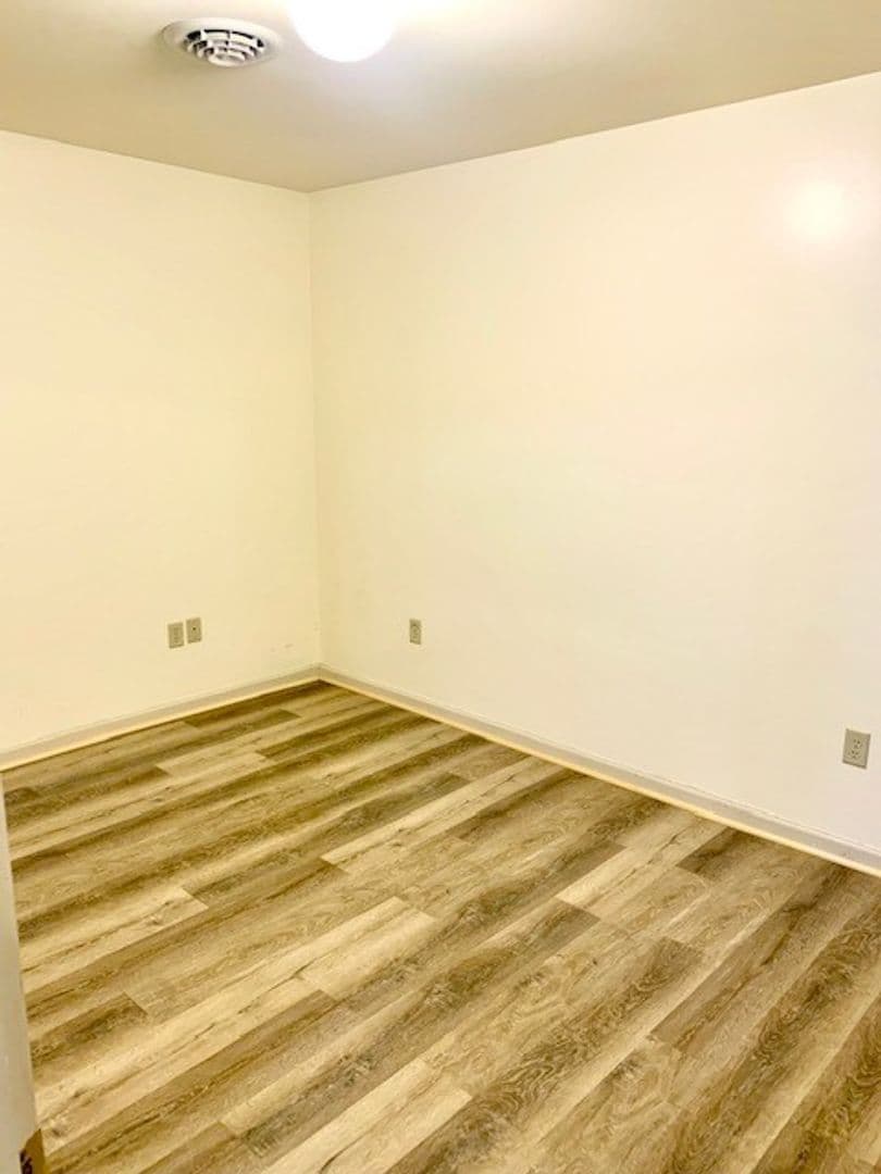 Jonestown Apartment: 119 W Market Street
