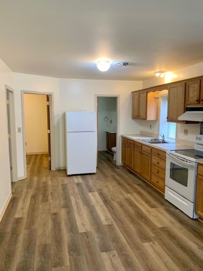Jonestown Apartment: 119 W Market Street