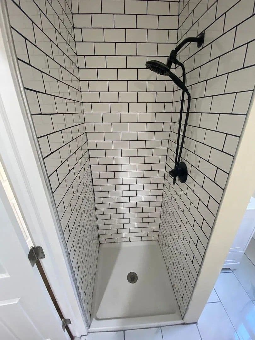 Lancaster House: 445 Manor St