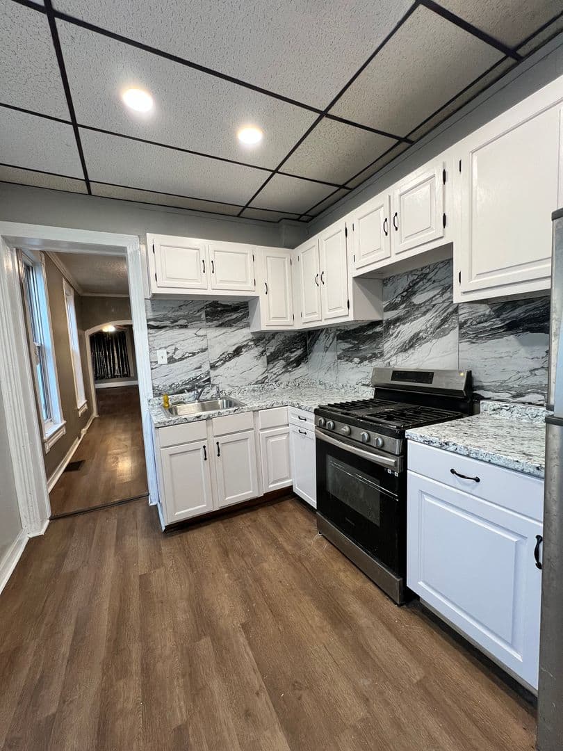 Reading House: 731 North 8th Street