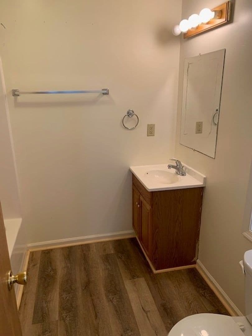 Jonestown Apartment: 119 W Market Street