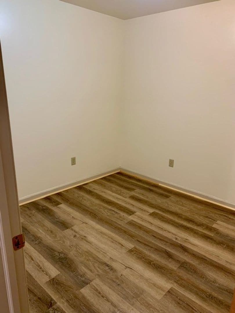 Jonestown Apartment: 119 W Market Street