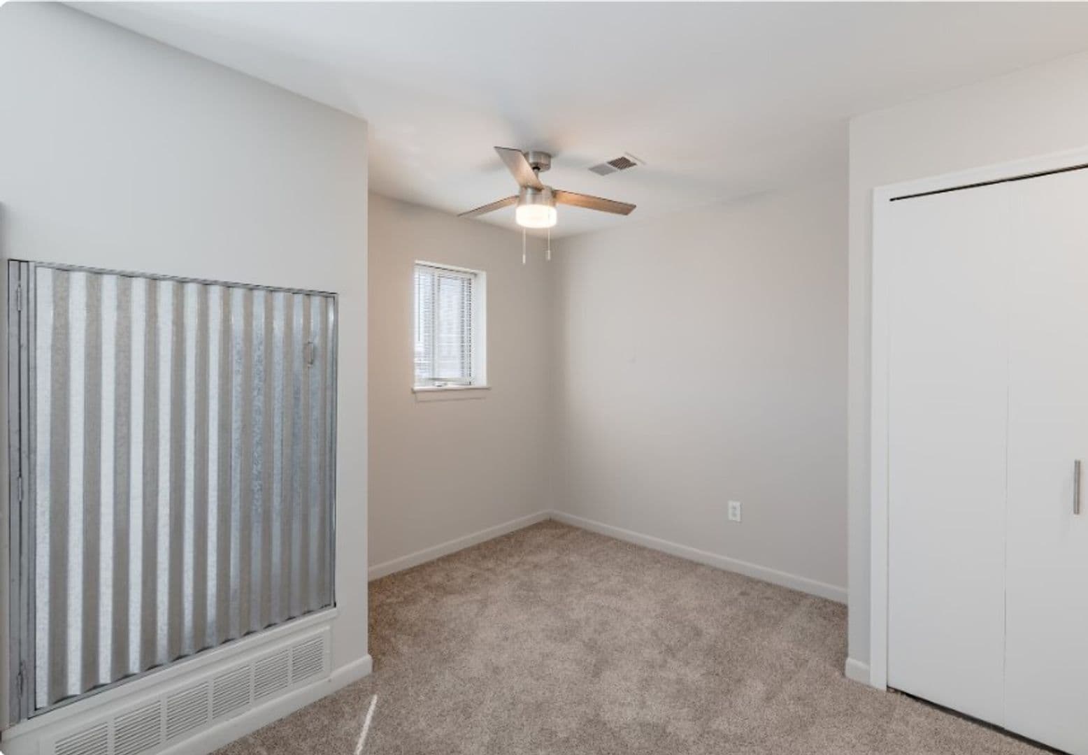Royal Oak Apartment: 620 S. Center Street