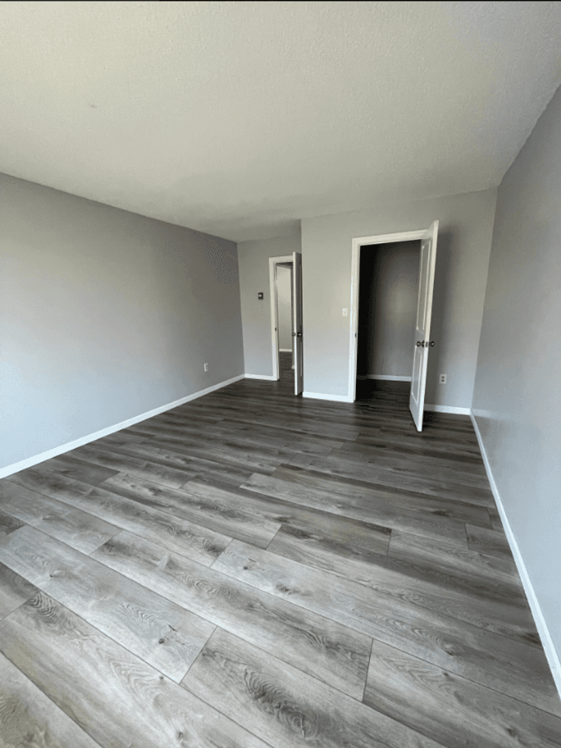 Walled Lake Apartment: 1250 E West Maple Rd