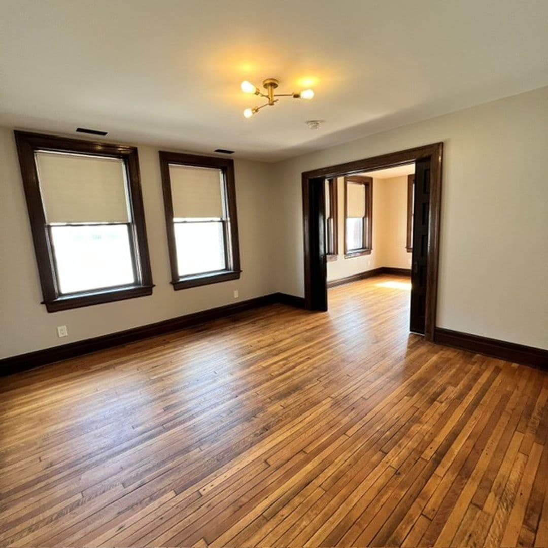 Detroit Apartment: 14 Charlotte St