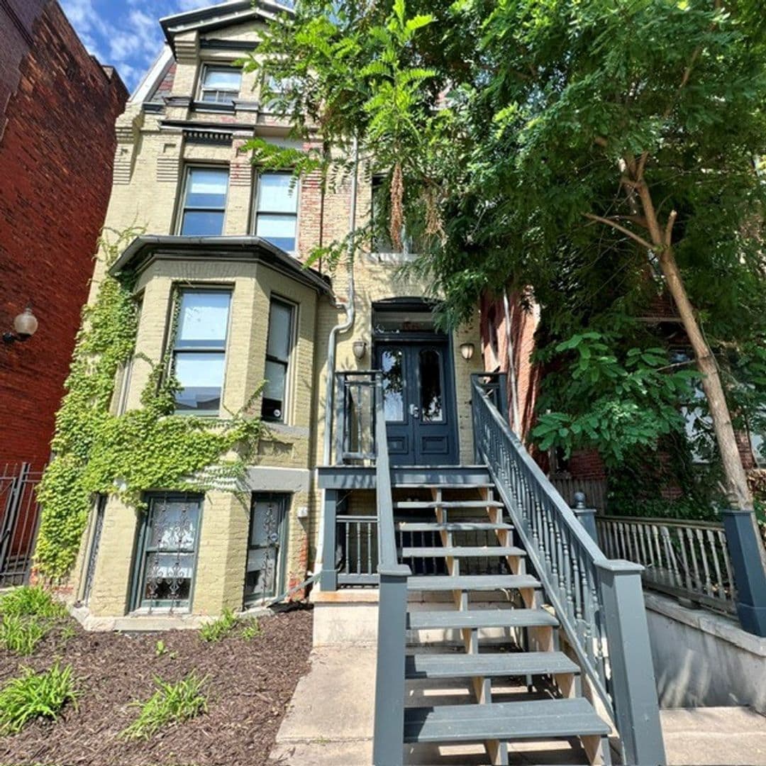 Detroit Apartment: 39 Peterboro St