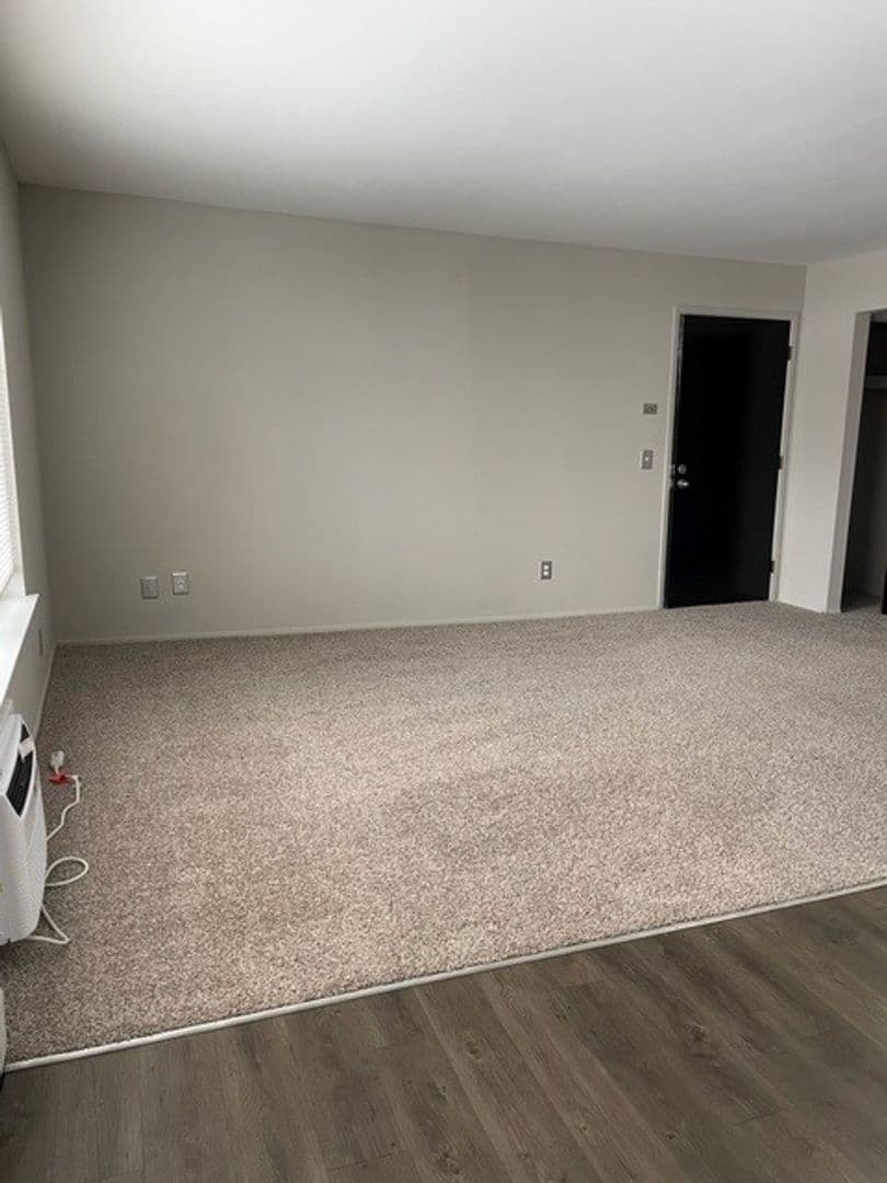 Milford Apartment: 855 E. Commerce Street