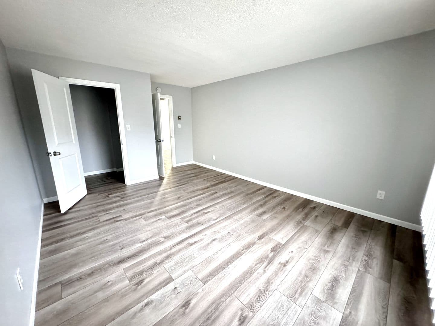 Walled Lake Apartment: 1250 E West Maple Rd
