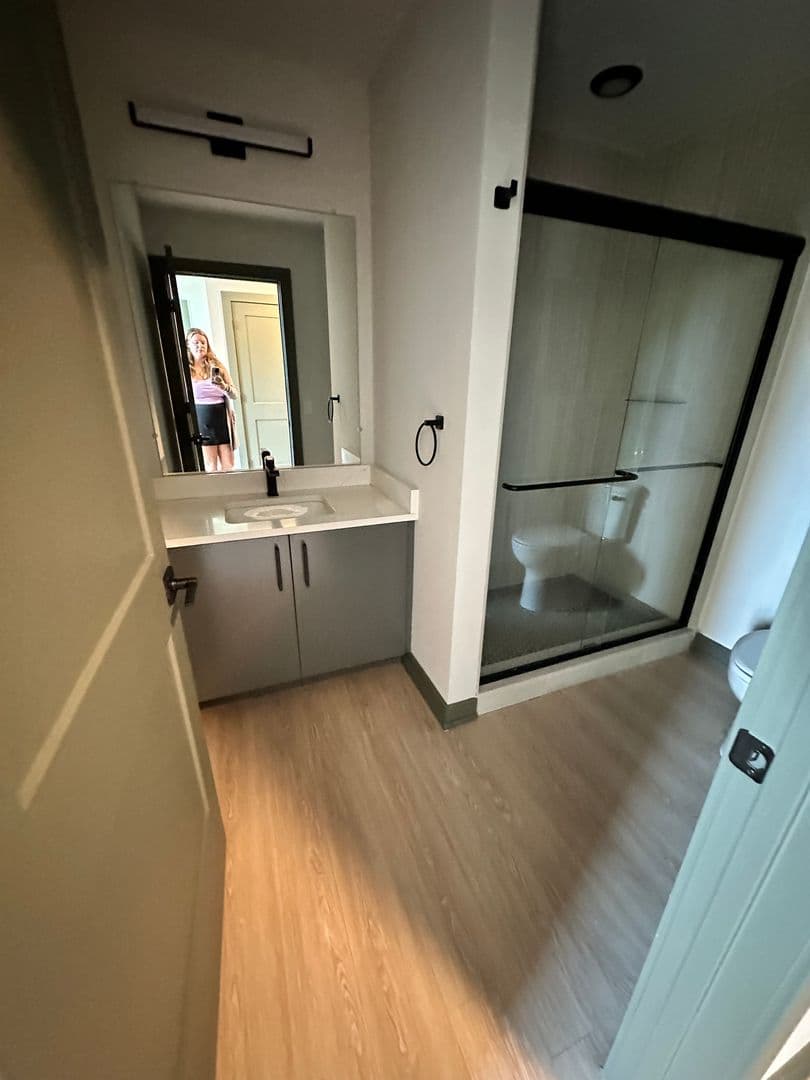 Berkley Apartment: 2219 Coolidge Hwy