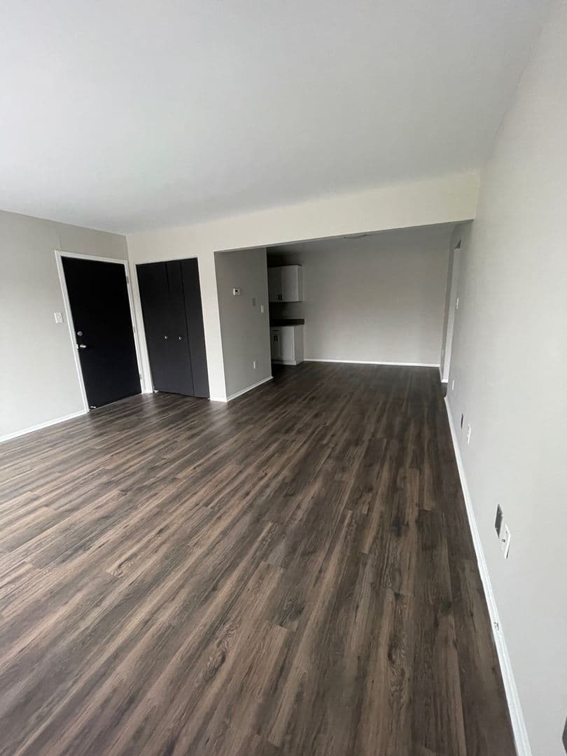 Ferndale Apartment: 901 St Louis Street & 333 W Marshall Street