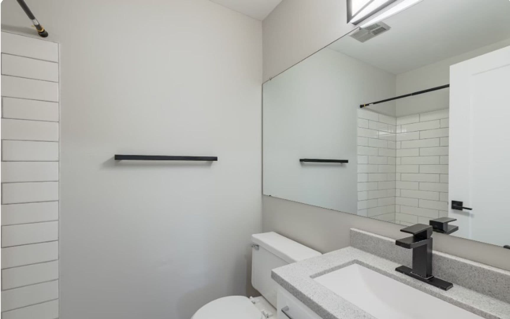 Royal Oak Apartment: 620 S. Center Street