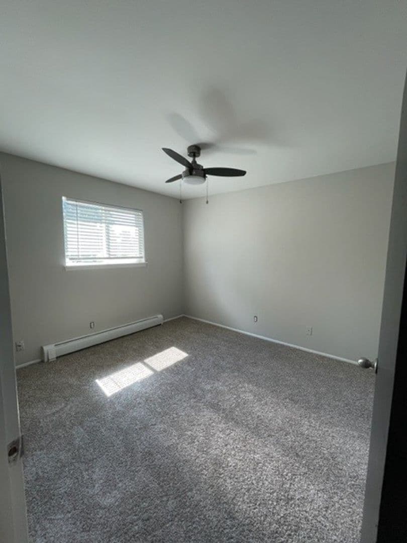 Milford Apartment: 855 E. Commerce Street
