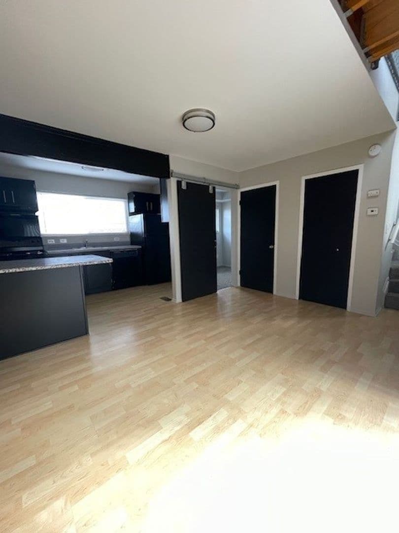 Berkley Apartment: 2575 Catalpa Drive
