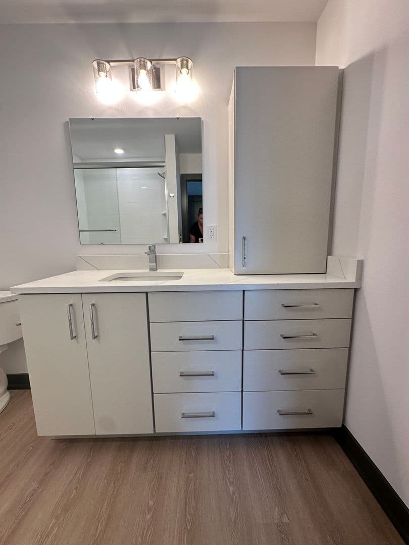 Berkley Apartment: 2219 Coolidge Hwy