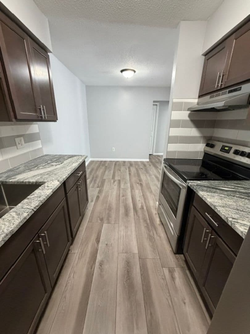 Walled Lake Apartment: 1250 E West Maple Rd