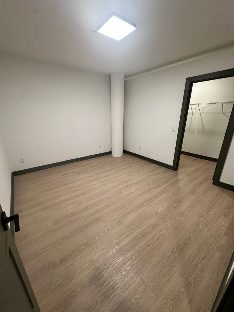 Berkley Apartment: 2219 Coolidge Hwy