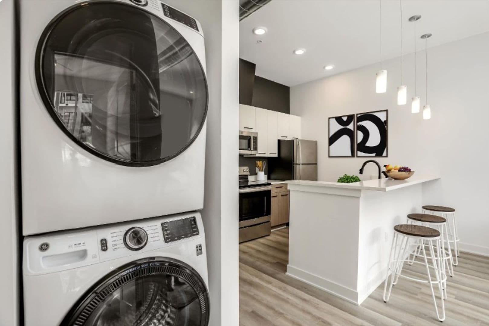 Royal Oak Apartment: 1148 S Washington Ave.