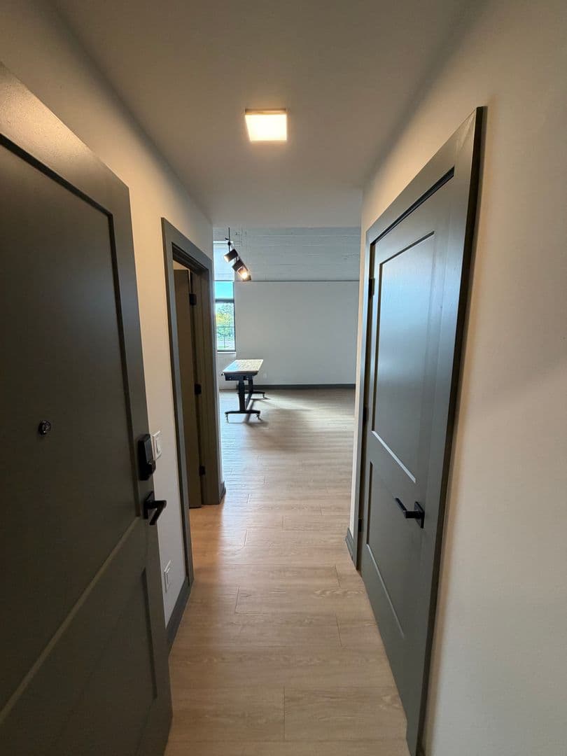 Berkley Apartment: 2219 Coolidge Hwy