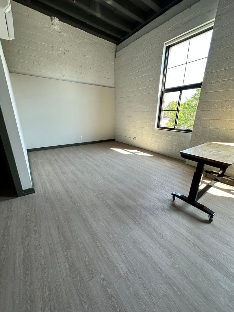 Berkley Apartment: 2219 Coolidge Hwy