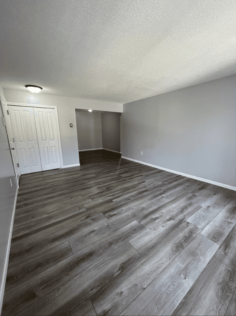 Walled Lake Apartment: 1250 E West Maple Rd