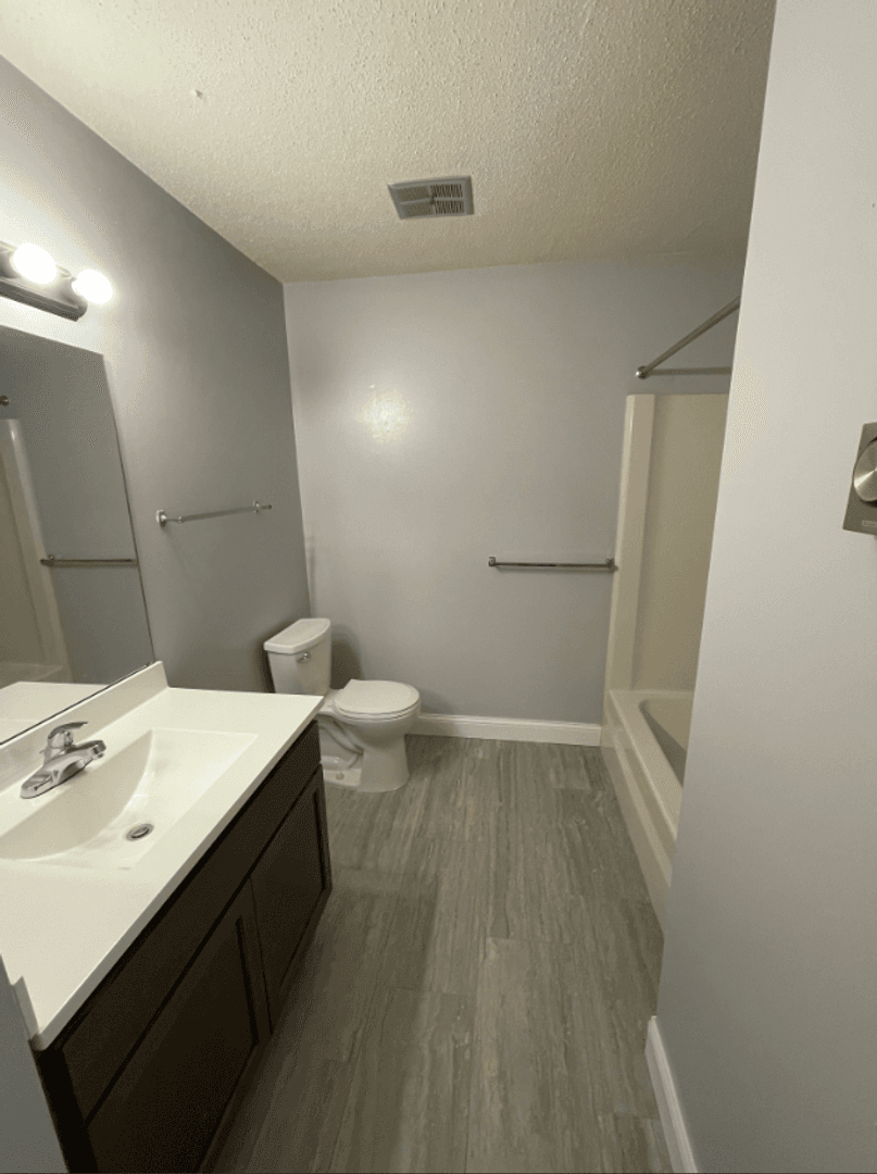Walled Lake Apartment: 1250 E West Maple Rd