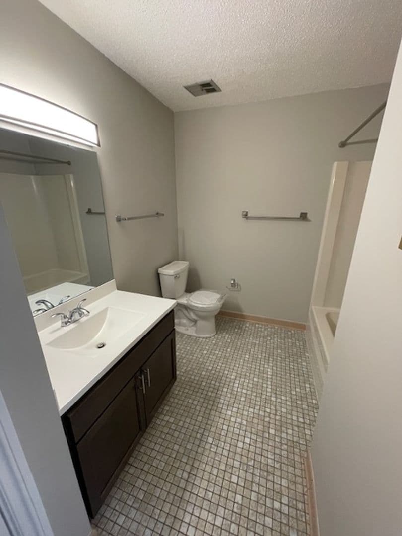 Walled Lake Apartment: 1250 E West Maple Rd